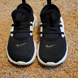 Toddler Nike sneakers